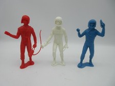 Lot of 3 Vintage 1960's 5.5" Spacemen Astronauts Red White Blue Removeable Parts