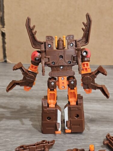 Transformers Legacy United Doom N Destruction Chop Shop - Picture 3 of 8