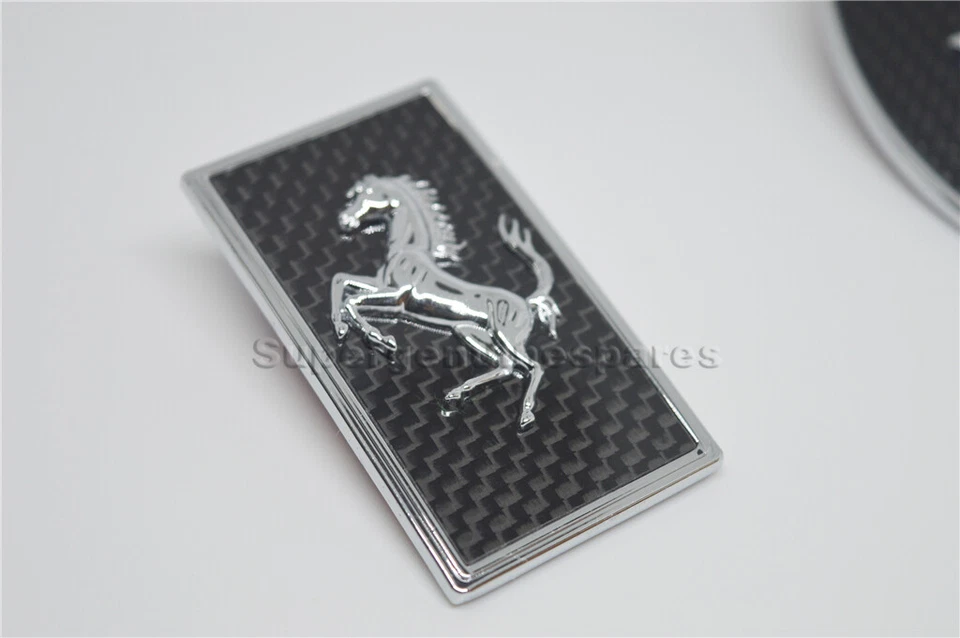 Emblema de parachoques delantero de fibra de carbono para Ferrari 430,488, 458, California Foto 2 de 4