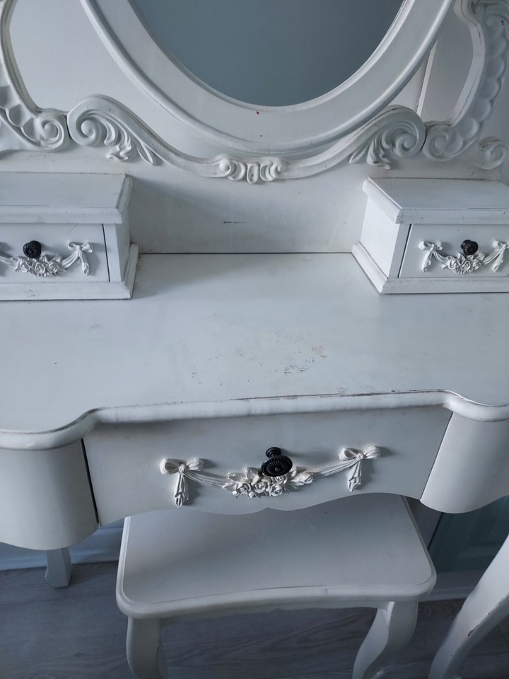 Dunelm Toulouse white dressing table with mirror and stool. Preowned eBay