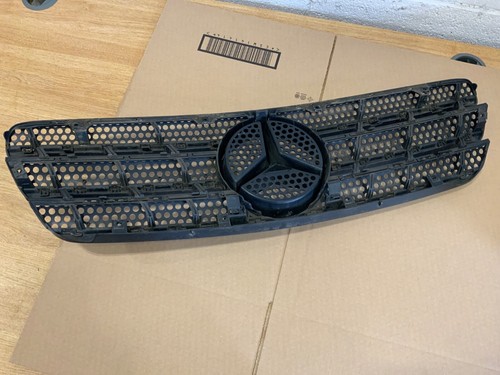 MERCEDES M ML CLASS W163 FRONT GRILLE GRILL - Picture 2 of 7