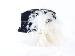 Peter Bettley Saks Fifth Avenue Cream Fur Trim Pom Hat UK Peter Bettley Saks Fifth Avenue Cream Fur Trim Pom Hat UK | eBay main image 3