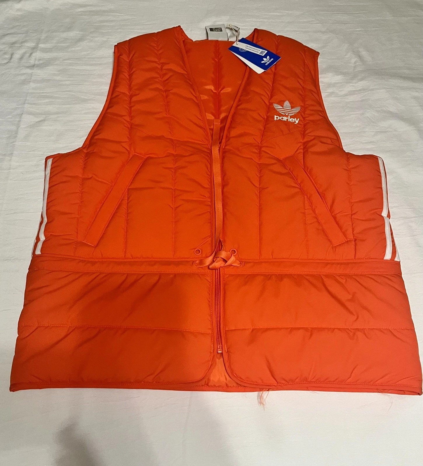 Adidas Originals Parley Puffer Vest Semi/Impact Orange Men’s Size Large
Opens in a new window or tab