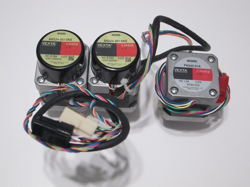 VEXTA ORIENTAL  (2) A6224-9015KE/ ( 1)  PK245-01A HASE STEPPING MOTOR