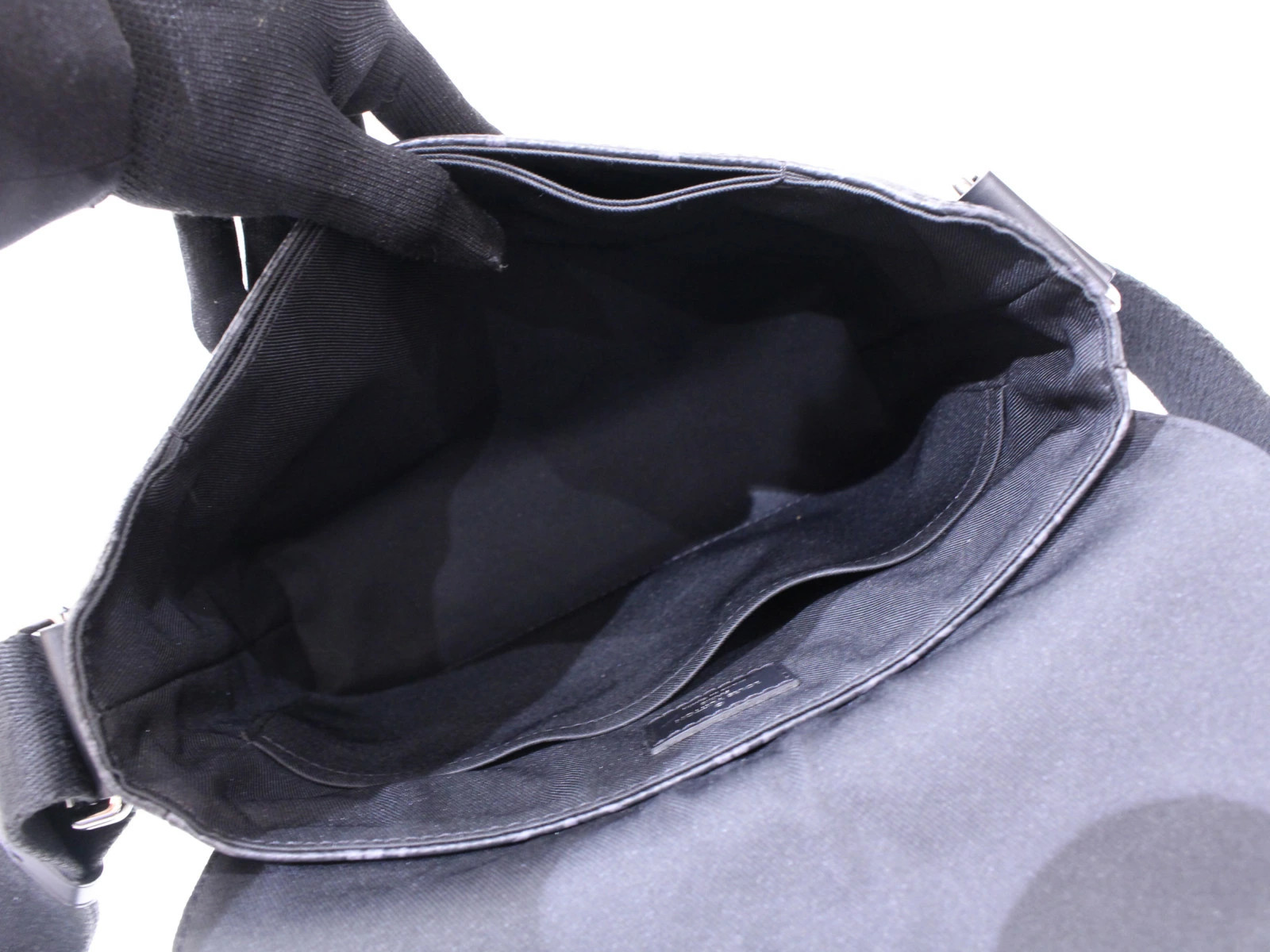 LOUIS VUITTON District NM Monogram Eclipse Black messenger bag shoulder image 7