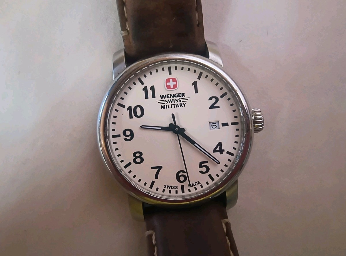 Men's SWISS Watch WENGER SWISS MILITARY 1041.20 *NEW Energizer