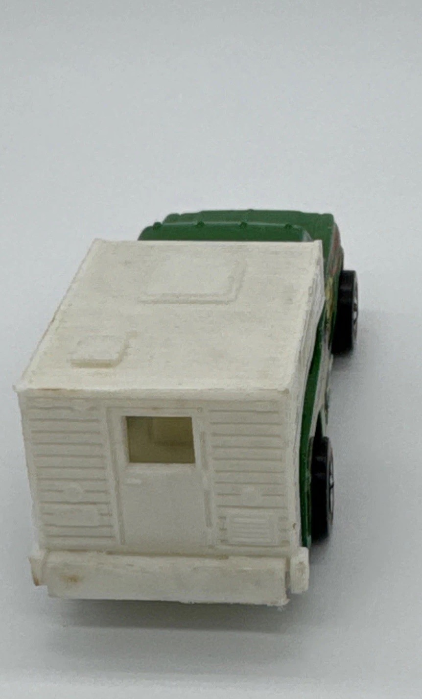 Picture 4 of 6