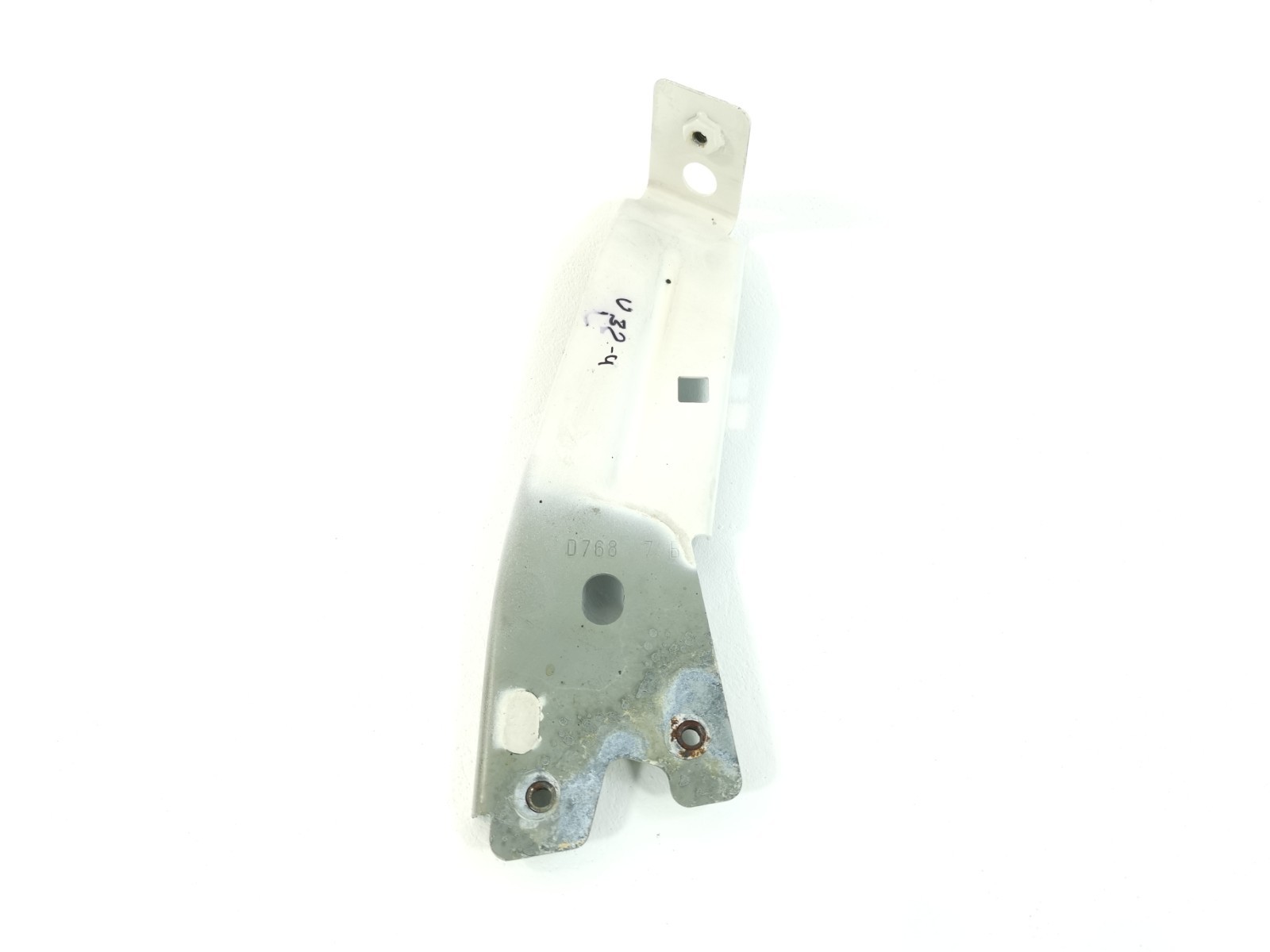 Maserati Ghibli 2018 M156E AWD 3.0 Front Left Fender Mudguard Bracket Mount OEM