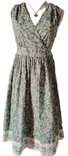 Garnet Hill Cotton Dress Sleeveless Sage Green Paisley Swirl 6 A-Line Full Skirt