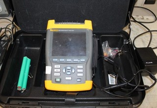 Fluke 434 power quality analyzer