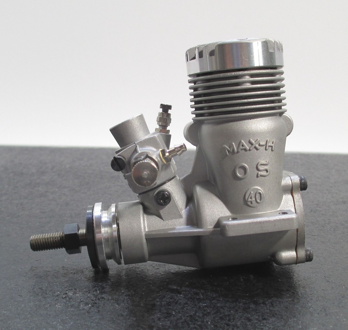 Ｏ.S.MAX O.S. MAX-40RC 6.49cc 2 cycle glow engine with muffler for R