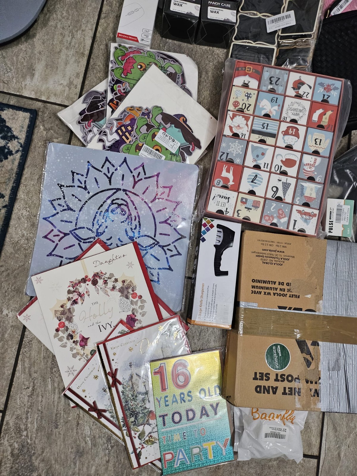 Huge Joblot Kitchen Items, Nutribullet, Dog Bed, Hair Wax, Baby item