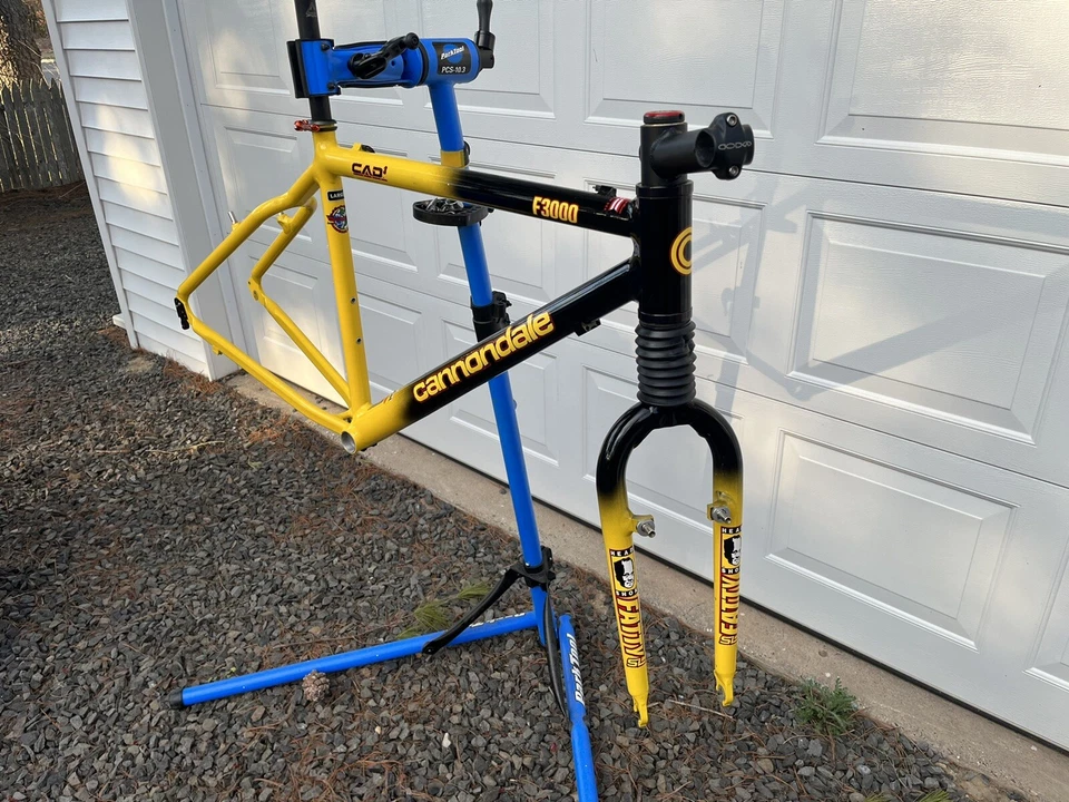 (Почти как новый) 1998 CANNONDALE F3000 Винтажная Большая Рама MTB Алюминий Сделано в США - Изображение 2 из 4