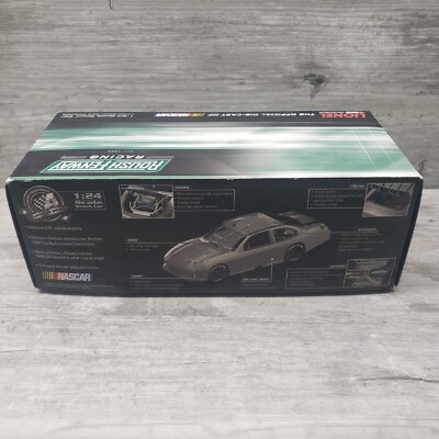 Matt Kenseth Affliction 2011 Ford Fusion 1/24 NASCAR Diecast /625