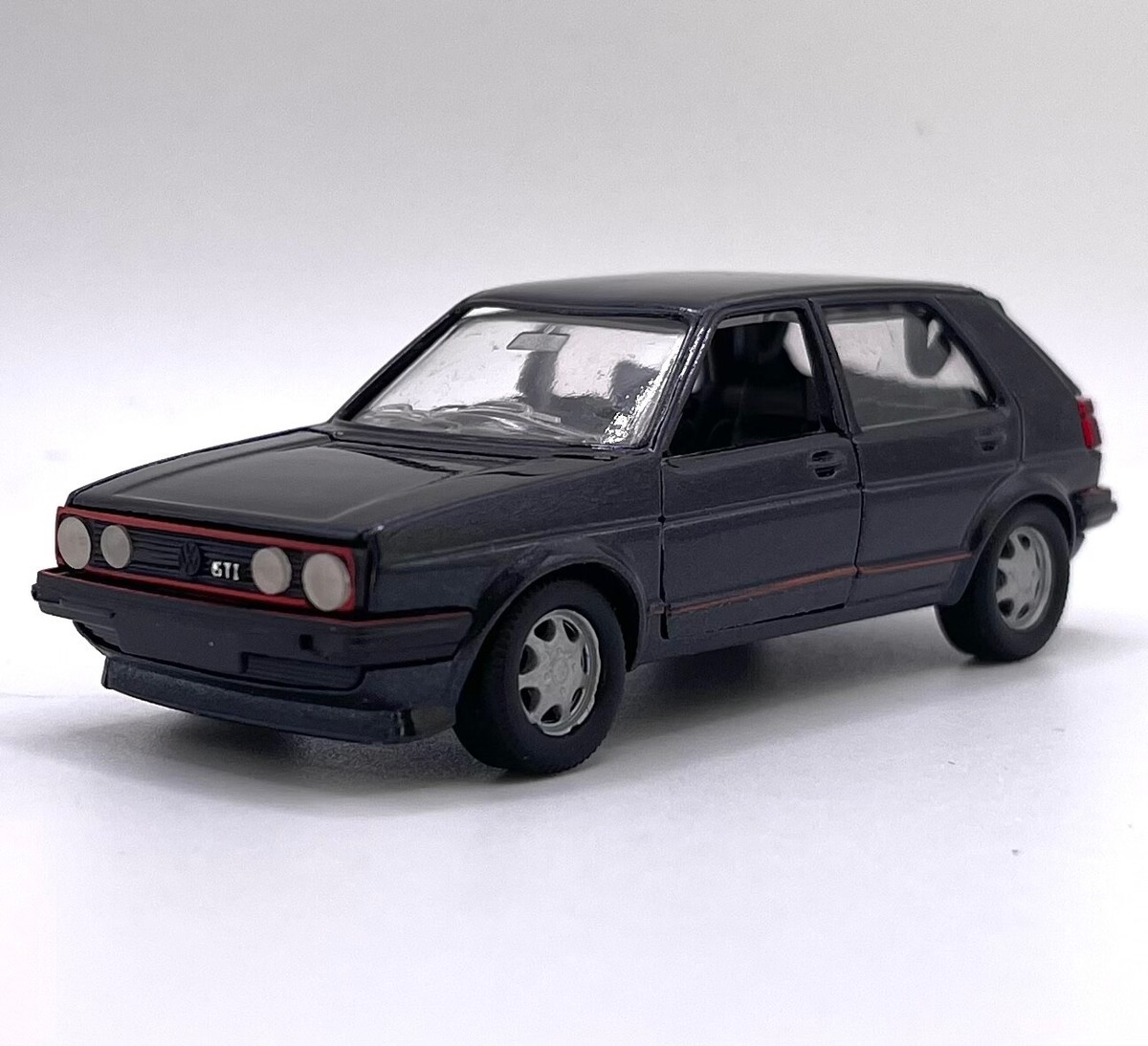 Schabak 1008 VW Volkswagen Golf II GTI Sportwagen in schwarz, 1:43