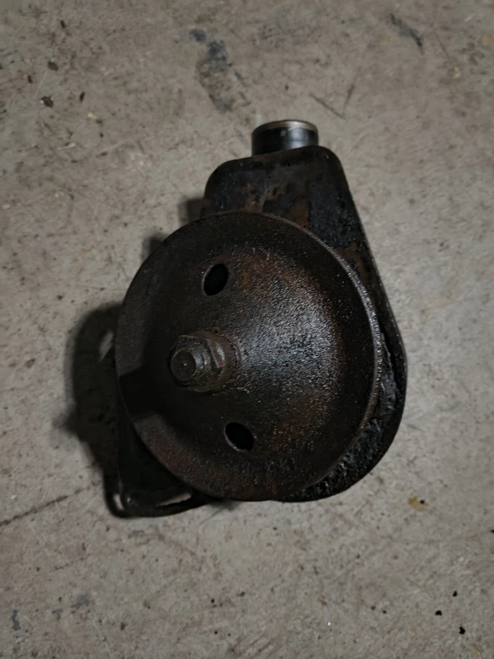 1970-1972 Buick Skylark GS Chevelle Power Steering Pump - Image 4 of 4