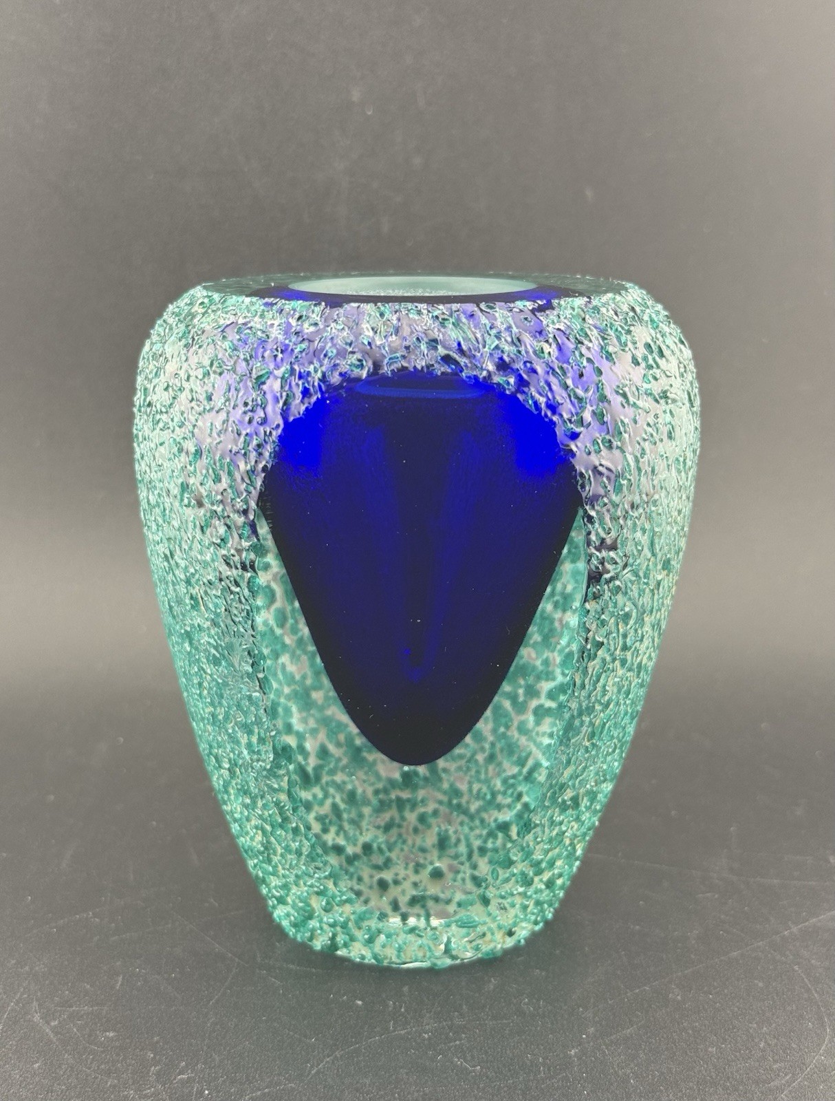 Vintage Alessandro Mandruzzato Murano Faceted  Textured Sommerso Art Glass Vase