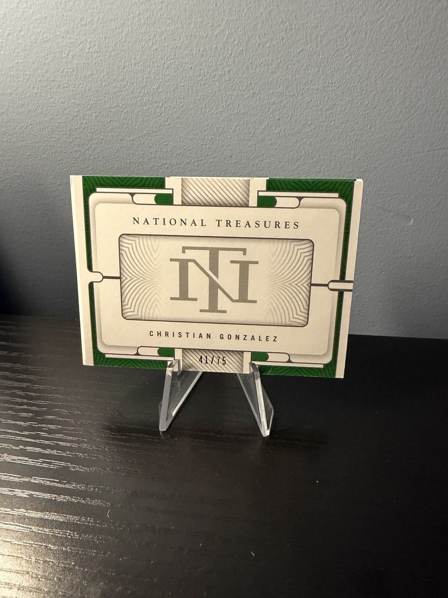 2023 National Treasures Collegiate - Booklet Christian Gonzalez