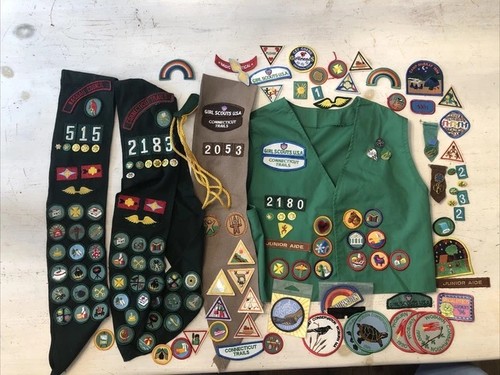 Großes Konvolut Vintage Pfadfinder Patches & Weste und Umhängetasche