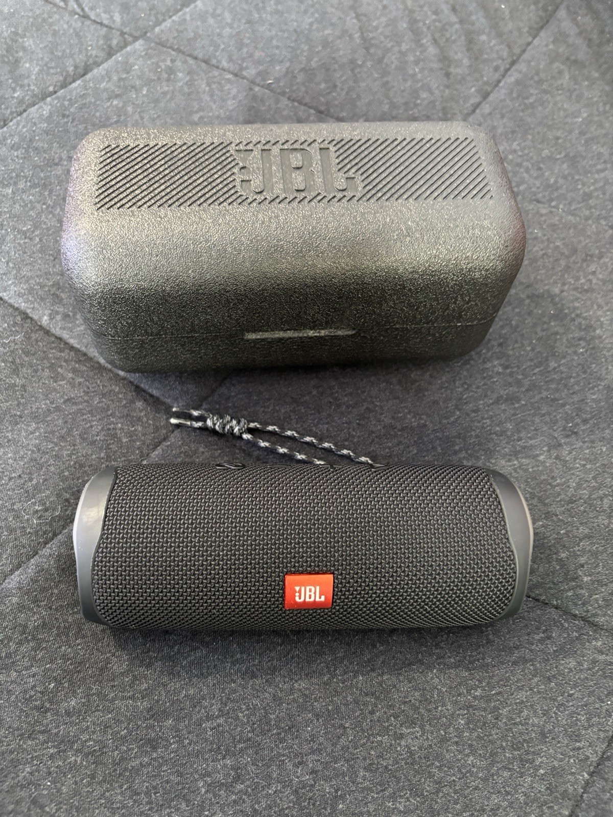 JBL Flip 5 Portable Waterproof Speaker Black - PERFECT CONDITION with PartyBoost-image