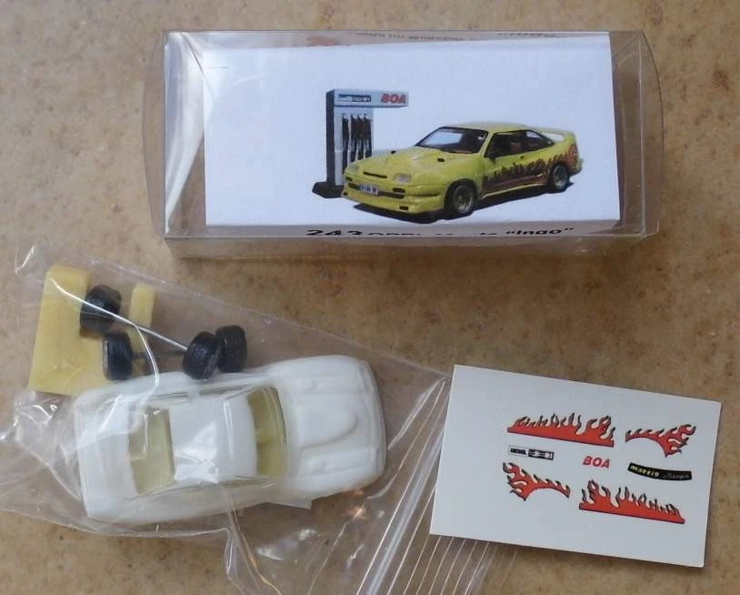 Opel Manta B Ingo mit Zapfsäule - 1:87 Bausatz von bs-design