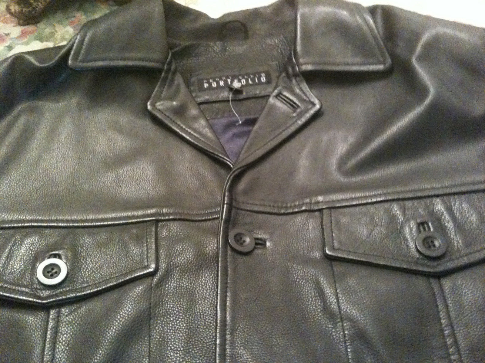 Picture 2 of 8