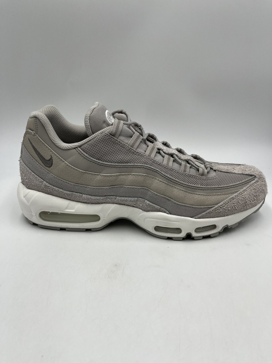 【NIKE】★Air Max 95 Se★ Amazon.com | Nike Air Max 95 SE | Road Running