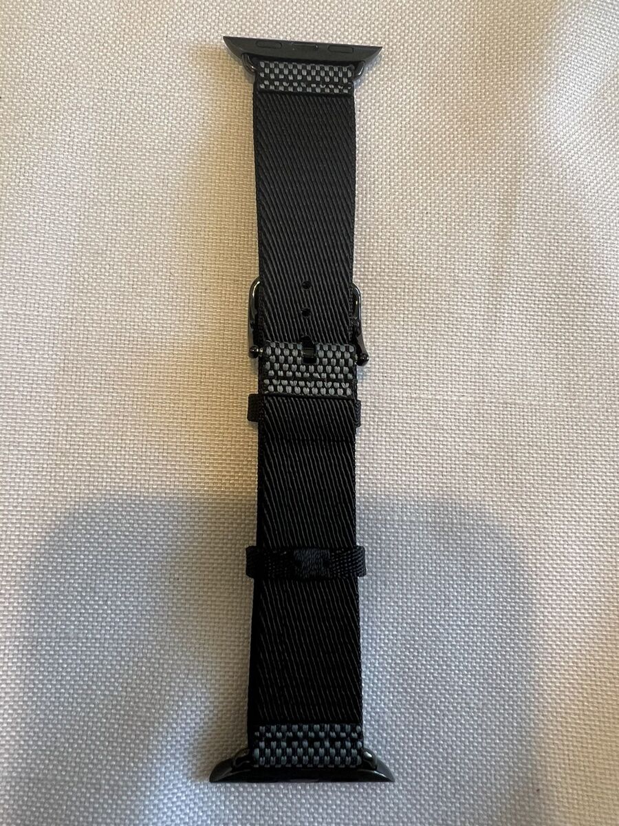 Apple Watch Hermès - 41mm Denim/Noir Toile H Single Tour Apple Watch Hermès - 41mm Denim/Noir Toile H Single Tour