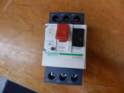 Telemecanique Manual Motor Starter  GV2ME01 / GV2-ME01 USED