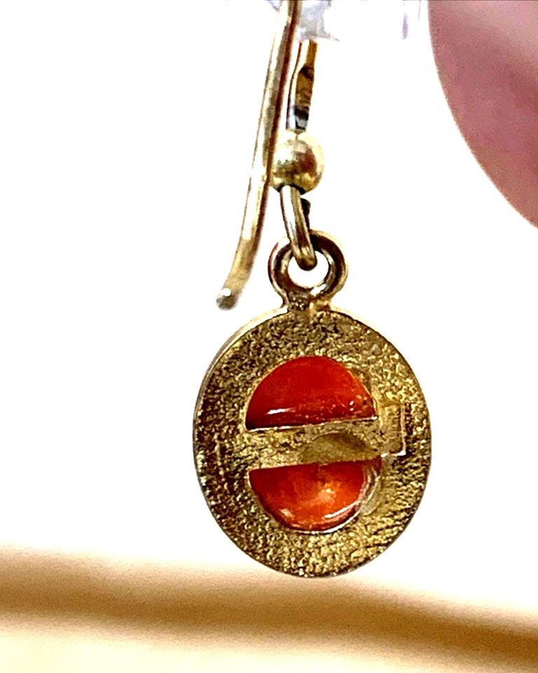 PICCOLI ORECCHINI DI CORALLO PENDENTI IN ARGENTO PLACCATO ORO GIALLO - Immagine 4 di 4