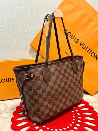 LOUIS VUITTON Neverfull PM From Japan