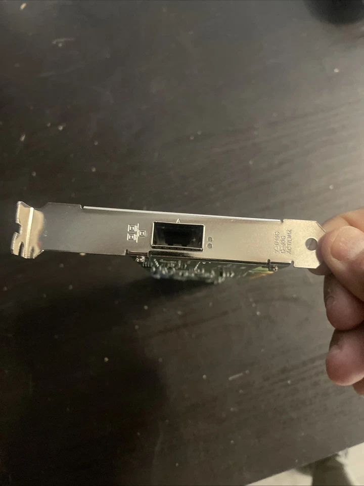 Intel(r) Ethernet CNA XL710-QDA1 10/40GbE QSFP PCIe Network Card - Image 4 of 4