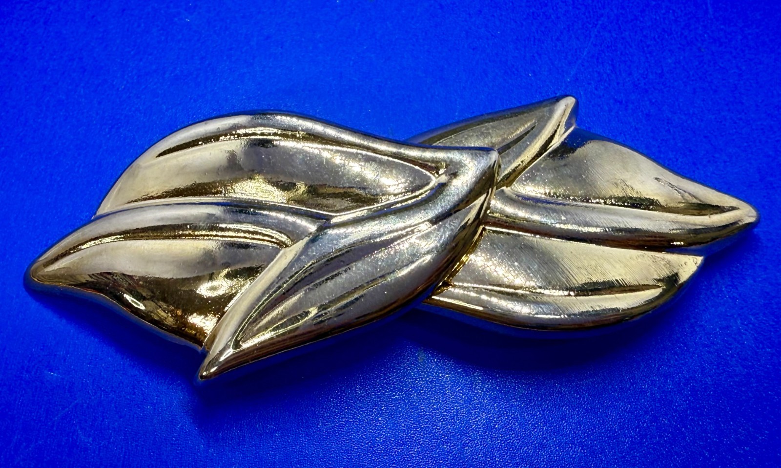 Floral Leaf Pattern Interlocking Two Piece Vintag… - image 3