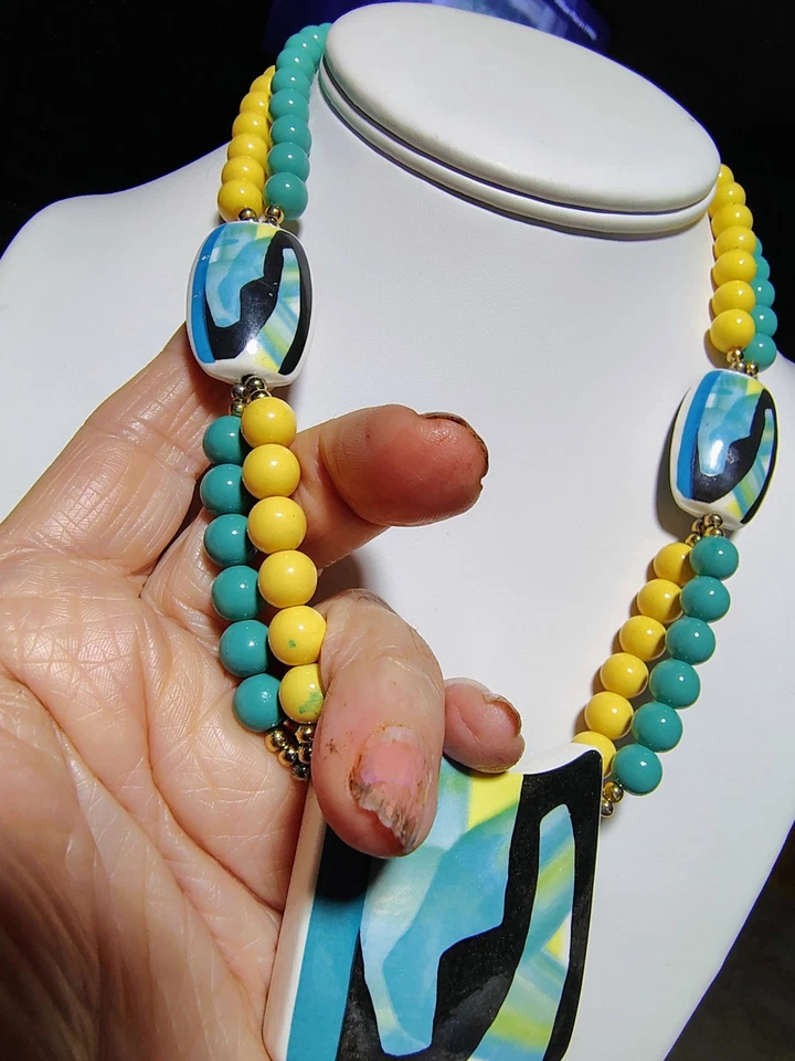 Audaz Arte Abstracto Colgante Collar Amarillo Turquesa Cuentas Moderno Declaración 18" Foto 3 de 4