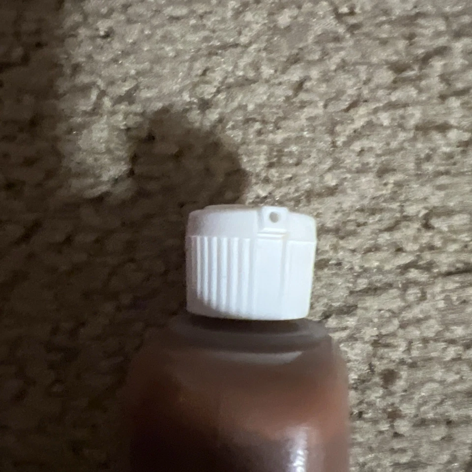 Estee Lauder double wear foundation 6.7 oz. 7N1 Deep Amber - Pro Jumbo Size New - Image 4 of 4