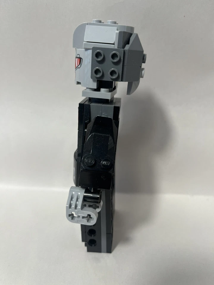 LEGO Giant-Man Minifigure - 76051 Ant-Man MARVEL Airport Battle Incomplete - Image 2 of 4