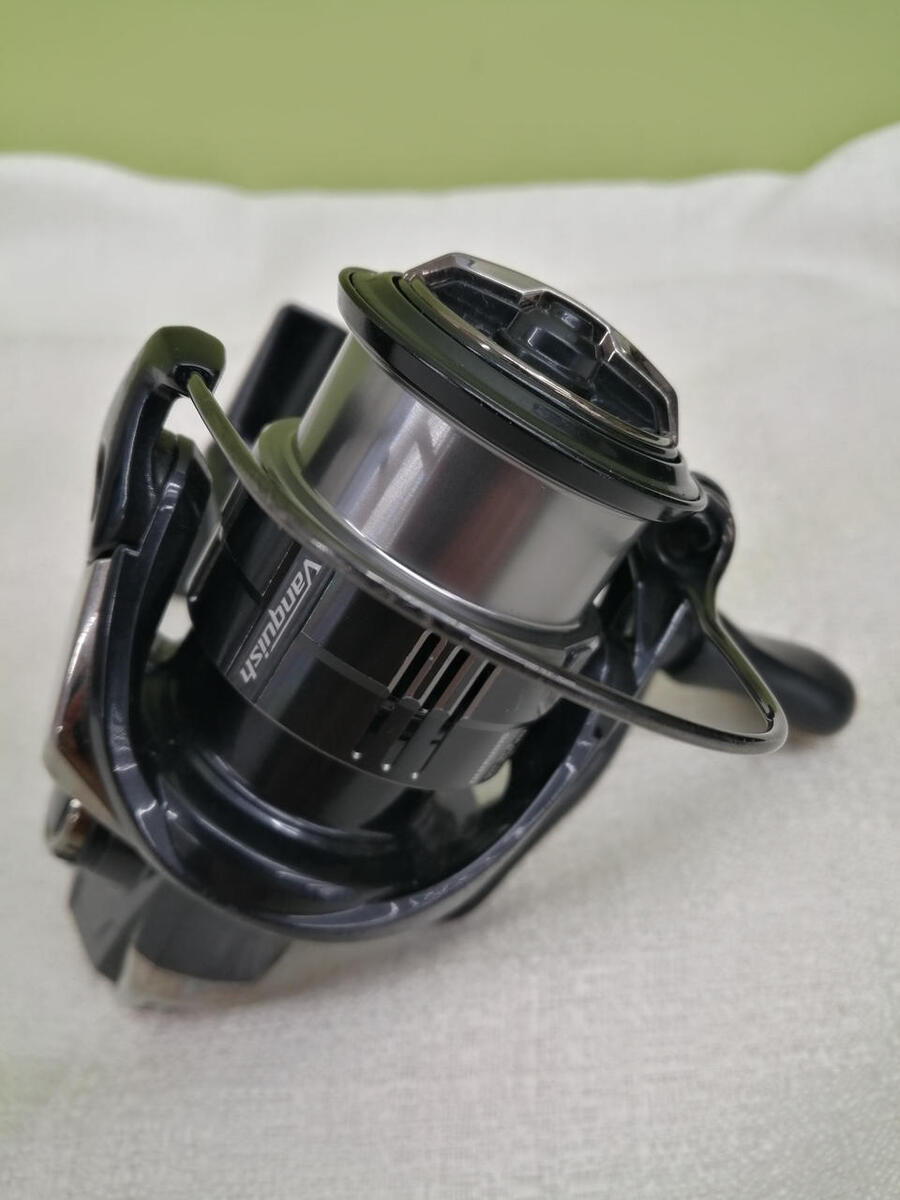 Shimano 19 Vanquish C2000SHG Spinning Reel | eBay Shimano 19 Vanquish C2000SHG Spinning Reel | eBay