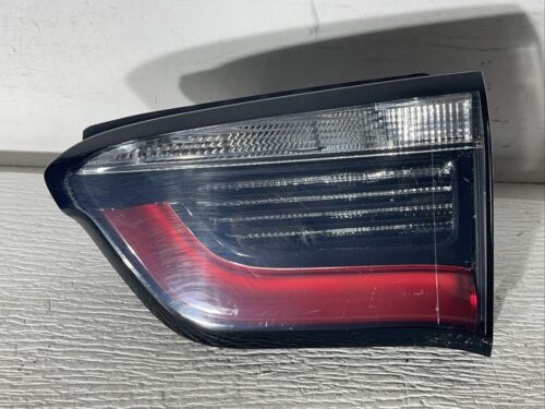 2017 2018 2019 2020 2021 Jeep Compass RH Inner Liftgate Tail Light OEM Z3405 - Picture 1 of 15