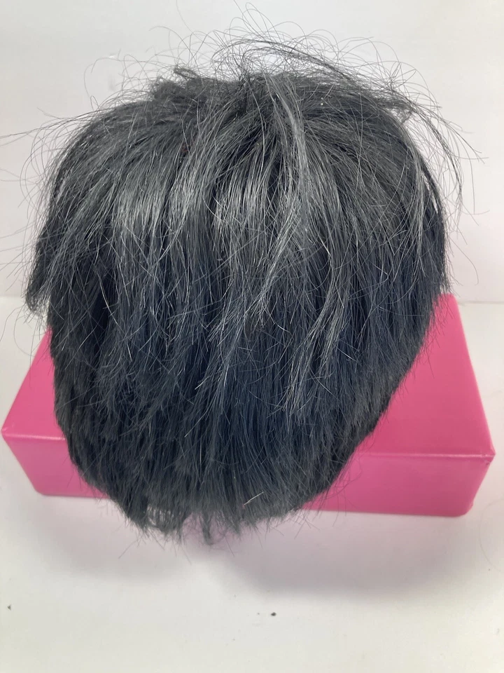 Vintage Black Hair Bob with bangs Wig 100% Kanekalon - Image 4 of 4