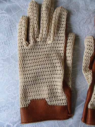 St Michael - Retro Tan Leather, Ivory Mesh Back Driving Gloves - Size S (Petite) - Picture 2 of 9