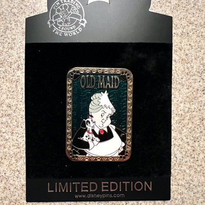 Disney Shopping -Nanny & Patch Old Maid 101 Dalmatians Card Game Pin LE 100 2010