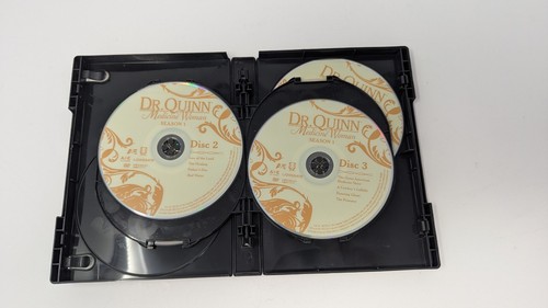 Dr. Quinn Medicine Woman, Seasons 1 & 2 Complete - Picture 5 of 12