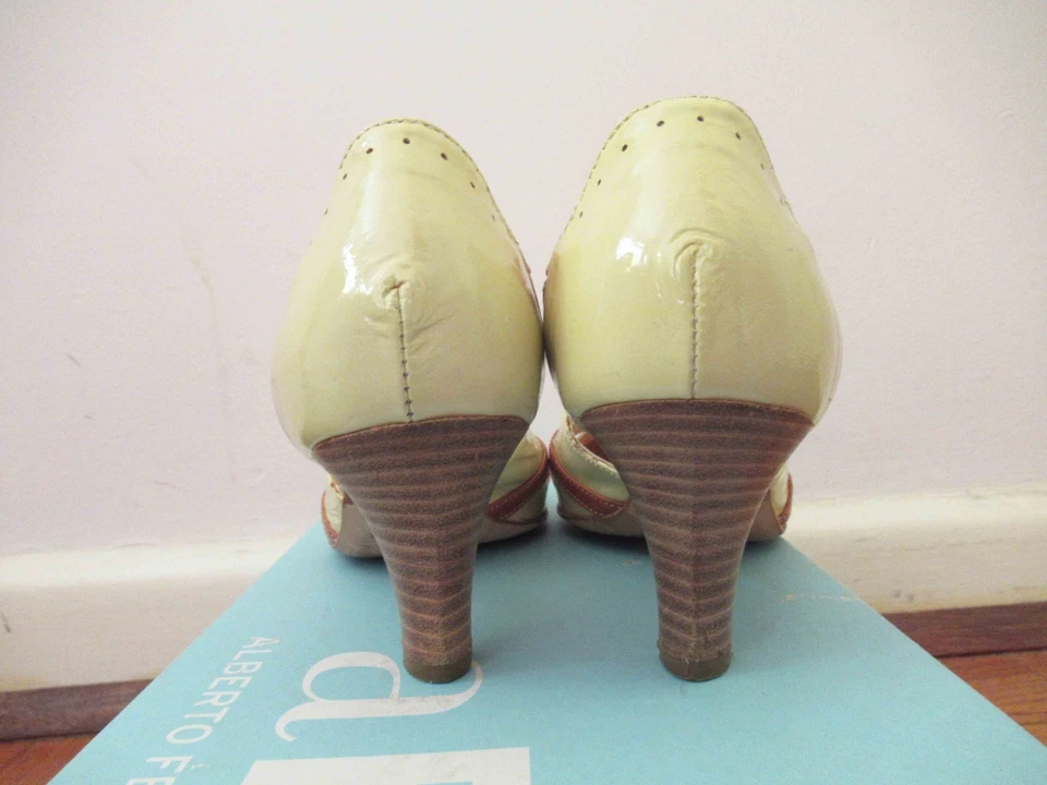 Zapatos de salón Alberto Fermani charol estilo Mary Jane 37 como nuevos Foto 4 de 4