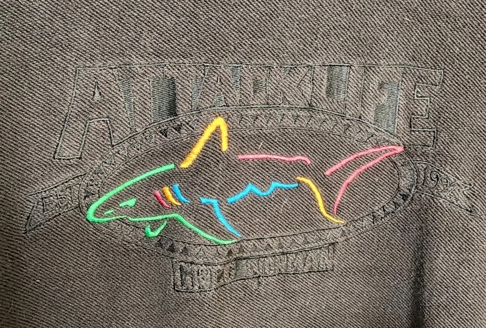 Sz Large Greg Norman Embroidered Crewneck Pullover Sweatshirt Attack Life Shark - Image 4 of 4