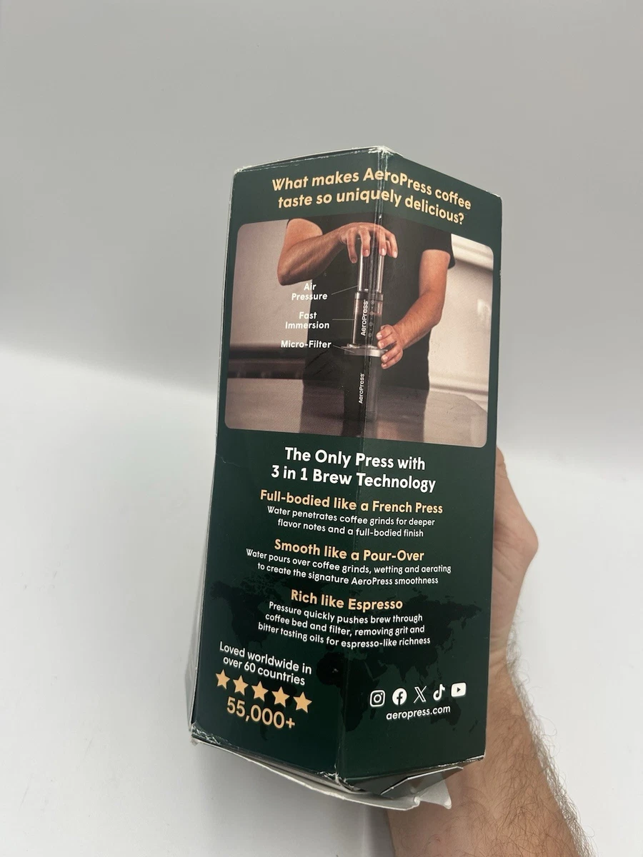 Cafetera portátil de viaje AeroPress Go Plus, crema, 20 oz con vaso