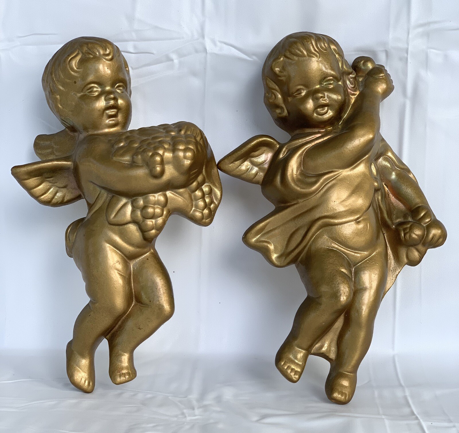 Vintage Japan Gold Chalkware Cherubs Angels Hanging Wall Decor 7” Set Of 2