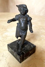 ORIGINAL! SMALL ANTIQUE " RENAISSANCE MAN " BRONZE STATUE w/ MARBLE BASE c1890's