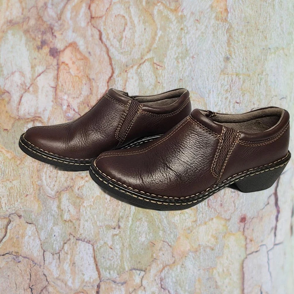 Zuecos cómodos sin cordones Eastland Amore para mujer 3096-02 cuero marrón EE. UU. 81/2 M ¡USADOS EN EXCELENTE ESTADO! Foto 2 de 4