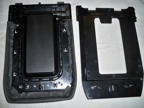 STORAGE COMPARTMENT CENTER TOP LID FOLD DOWN SILVERADO SIERRA 03-07 CHEVROLET - Picture 7 of 9