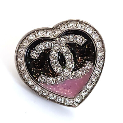 【ミミ】❤︎CHANEL❤︎ピアス❤︎ハート❤︎ブラック❤︎ シャネルハートピアスブラック